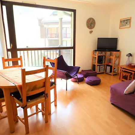 Renove, 6 Pers, Proche Pistes Et Village, Balcon Sud - Fr-1-342-133 Apartment *